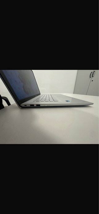 Portátil ASUS VivoBook X12F 8GB RAM