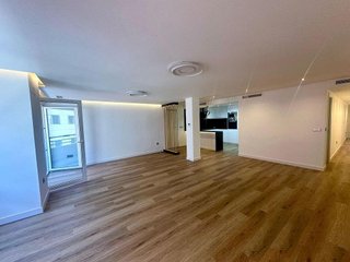 Piso en venta en Ensanche - Diputación en Alicante