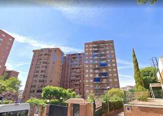 Piso en venta en Peñagrande en Madrid