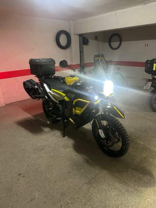 Husqvarna 901 Adventure Neumáticos Nuevos 2023