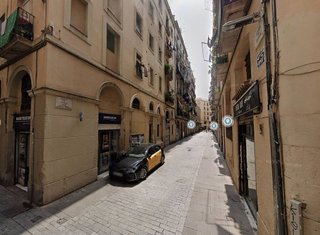 Piso en venta en El Raval en Barcelona