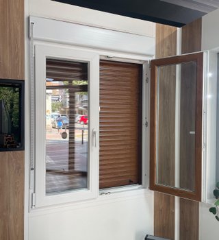 Ventana PVC 70mm