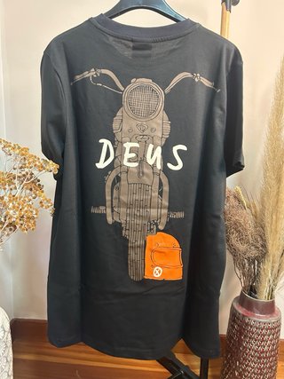 T-shirt Deus Ex Machina Preta