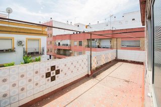 Casa adosada en venta en León en Sevilla