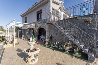 Chalet en venta en Huétor Vega