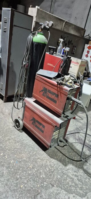 Se vende lote o por separado toda la makinaria