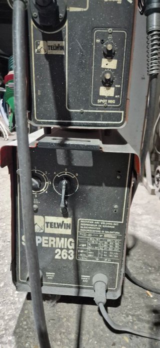 Se vende lote o por separado toda la makinaria
