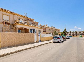 Casa en venta en Nueva Torrevieja - Aguas Nuevas en Torrevieja