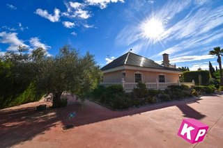 Chalet en venta en Perleta - Maitino en Elche