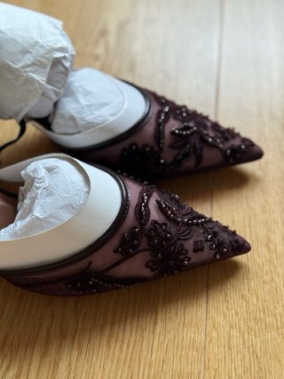 Tacones Zara con abalorios