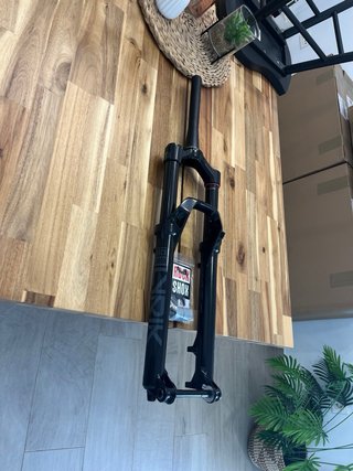 RockShox Lyrik 160mm 29 Horquilla