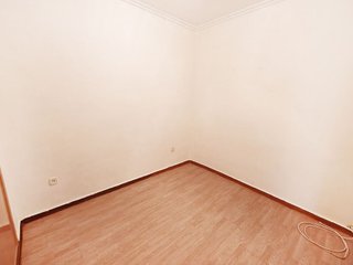 Piso en venta en Almendrales en Madrid