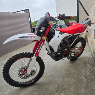 Fantic XEF 250 2023 matriculación incluida