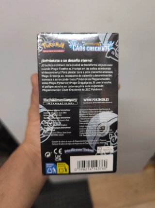 Pokémon TCG: Caos Creciente Caja