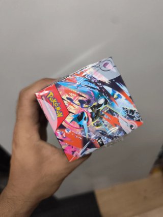 Pokémon TCG: Caos Creciente Caja