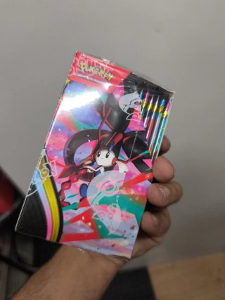 Pokémon TCG: Caos Creciente Caja