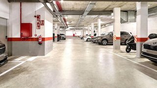 Garaje en venta en Port en Badalona