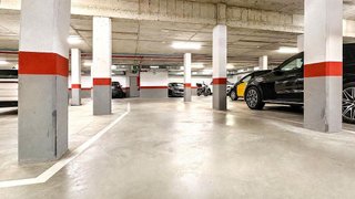 Garaje en venta en Port en Badalona
