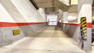 Garaje en venta en Port en Badalona