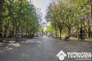 Piso en venta en El Raval en Barcelona