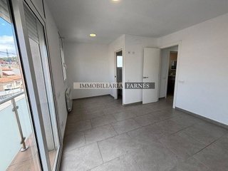 Dúplex en venta en Palau-solità i Plegamans