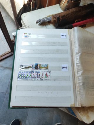 Volume Francobolli 313