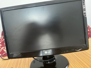 Lenovo ThinkCentre + Monitor LG 19