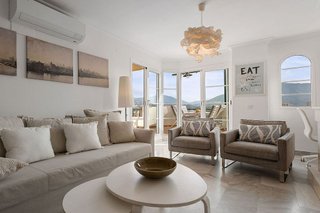 Piso en venta en Nueva Andalucía centro en Marbella