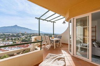 Piso en venta en Nueva Andalucía centro en Marbella