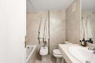 Piso en venta en Nueva Andalucía centro en Marbella