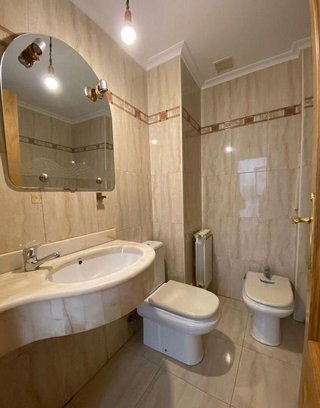 Piso en venta en Casco Antiguo en León