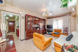 Piso en venta en Simancas en Madrid