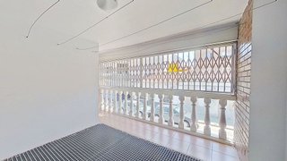 Casa adosada en venta en Centre - Cordelles en Cerdanyola del Vallès