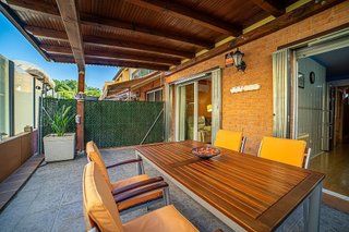 Casa adosada en venta en Domeny - Fontajau - Taialà en Girona