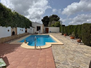 Chalet en venta en Teulada Pueblo en Teulada