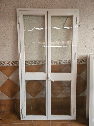 Ventana de puertas de aluminio abatible