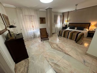 Piso en venta en Hospital en Jaén