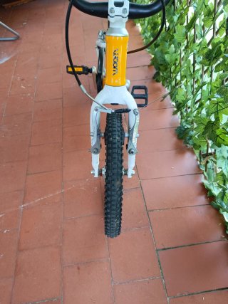 Bicicleta Woom 2 Amarilla