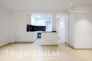 Piso en venta en El Carme en Valencia