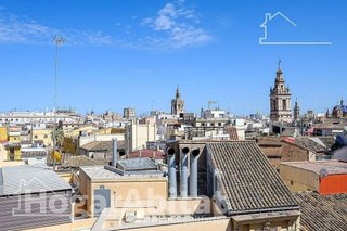 Piso en venta en El Carme en Valencia