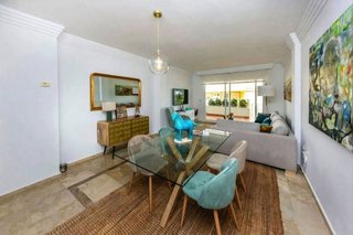 Piso en venta en Los Naranjos - Las Brisas en Marbella