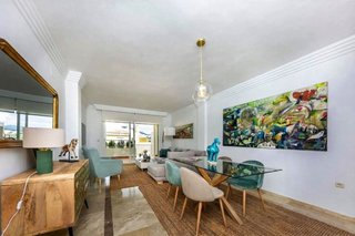 Piso en venta en Los Naranjos - Las Brisas en Marbella