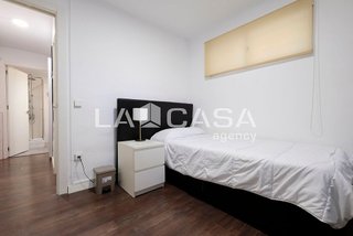 Piso en venta en Montbau en Barcelona