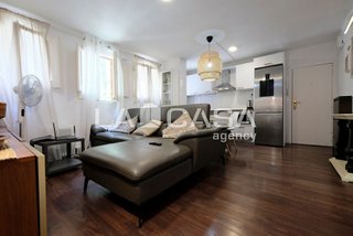 Piso en venta en Montbau en Barcelona