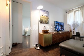 Piso en venta en Montbau en Barcelona