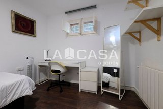 Piso en venta en Montbau en Barcelona