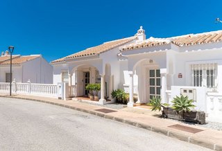 Casa adosada en venta en Valtocado - La Alquería - La Atalaya en Mijas
