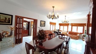 Chalet en venta en Guadalupe (Cáceres)