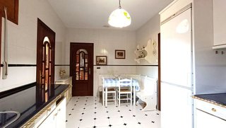 Chalet en venta en Guadalupe (Cáceres)