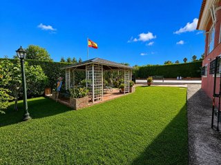 Chalet en venta en Ctra de Sevilla - Ronda sur en Badajoz